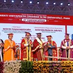 मंत्र्यांनी वैद्यकीय शिक्षणातील परिवर्तनाचे कौतुक केले, सुधा मूर्ती यांनी भारती विद्यापीठ दीक्षांत समारंभात पदवीधरांना प्रेरणा दिली. पुणे बातम्या