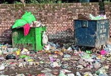 कचरा वेचक युनियनला नागरी कर्मचाऱ्यांसाठी पीएमसी आरोग्य योजनेत समावेश हवा आहे