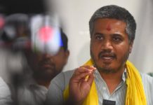 वायू आणि जलप्रदूषणप्रकरणी एमपीसीबीने बारामती ॲग्रोला नोटीस पाठवली आहे. पुणे बातम्या